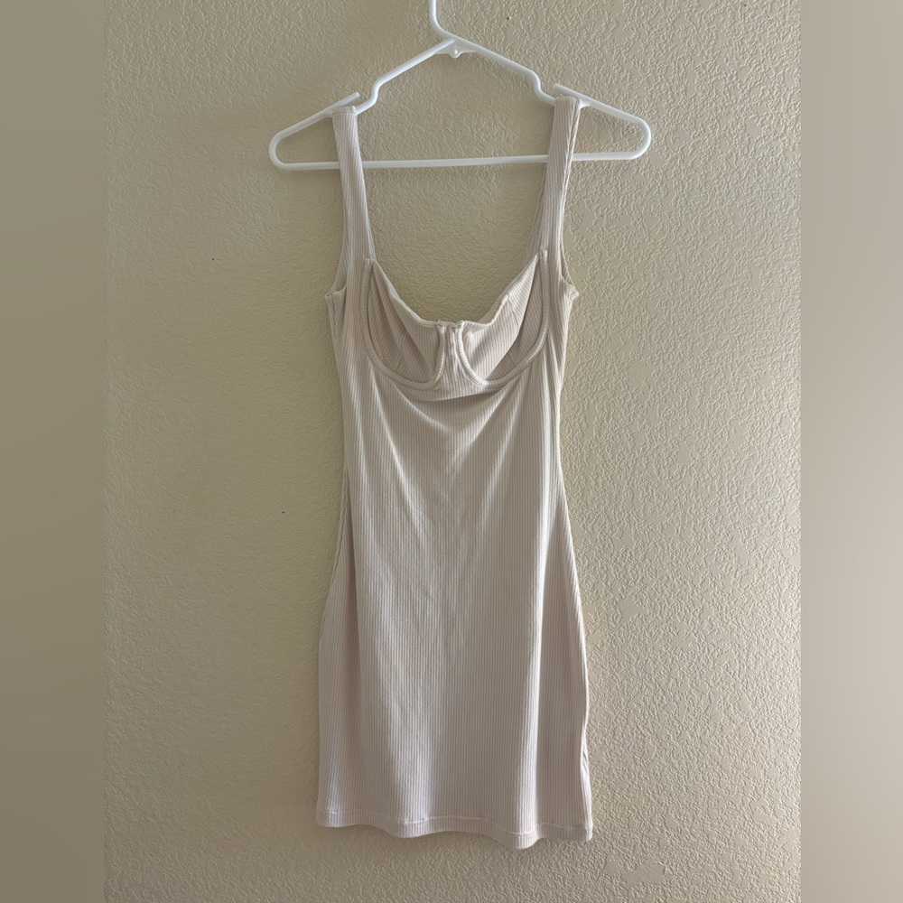 PRINCESS POLLY Crème Dress| Size US 2| Color Crème| Brand Princess Polly
